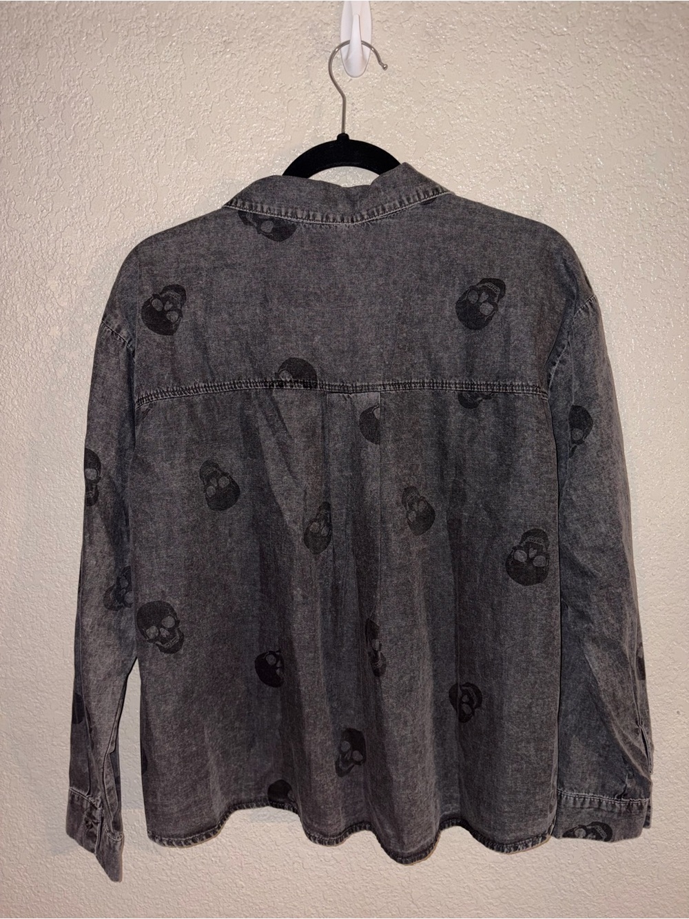 🖤💀NWT Jane+Delancey “Skull💀Print Button-Down Shirt” 💯% Cotton🙌🏻 Washed Black🖤SML - Picture 7 of 9